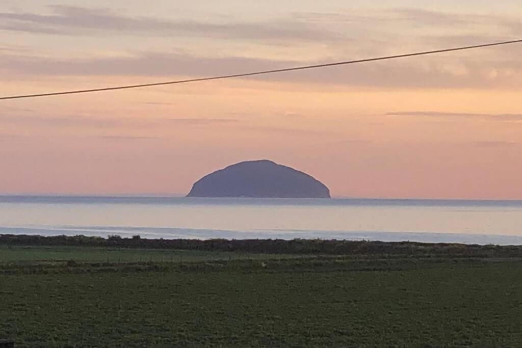 The Brambles Girvan Holiday Cottage By Seaside. Dış mekan fotoğraf
